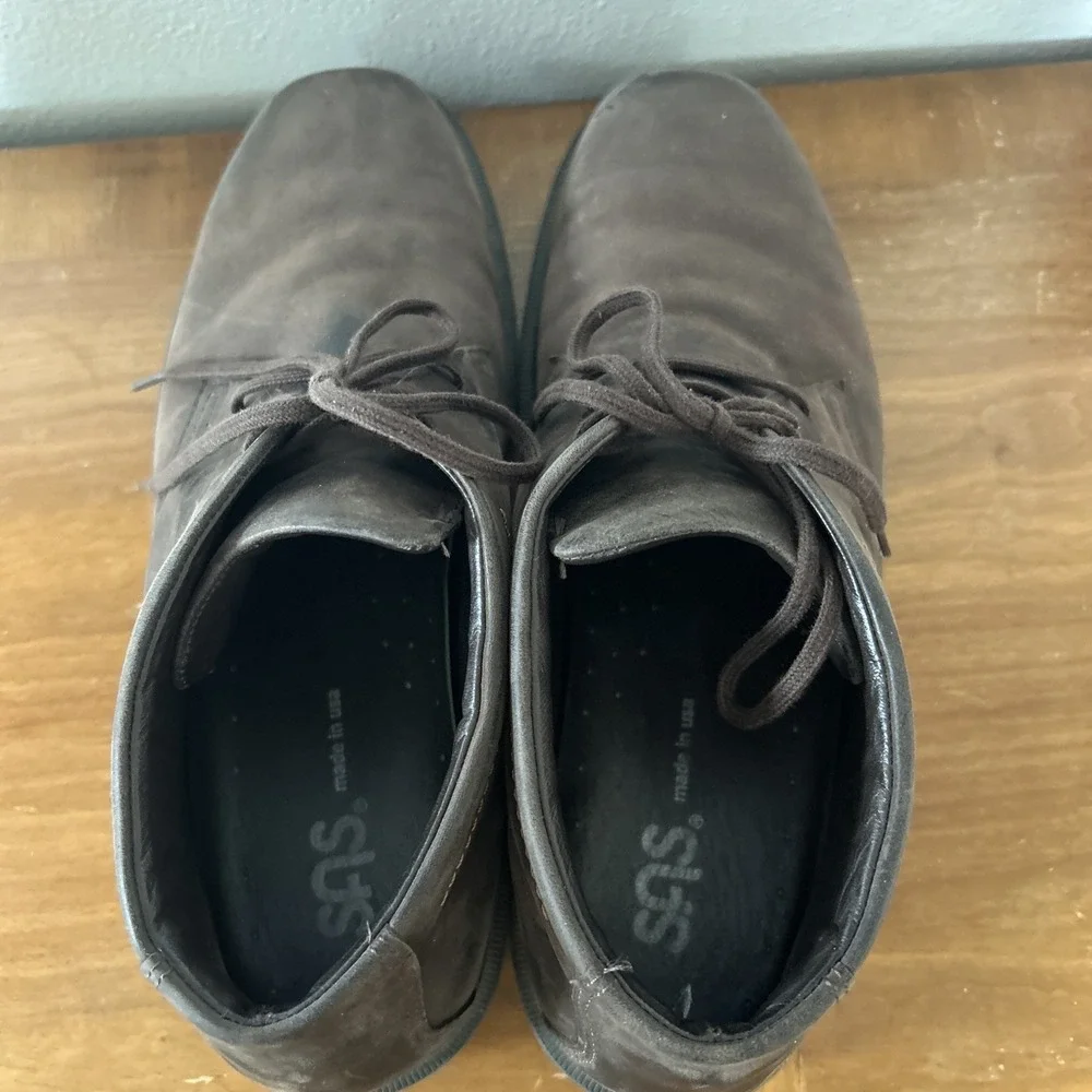 SAS chukka boots
